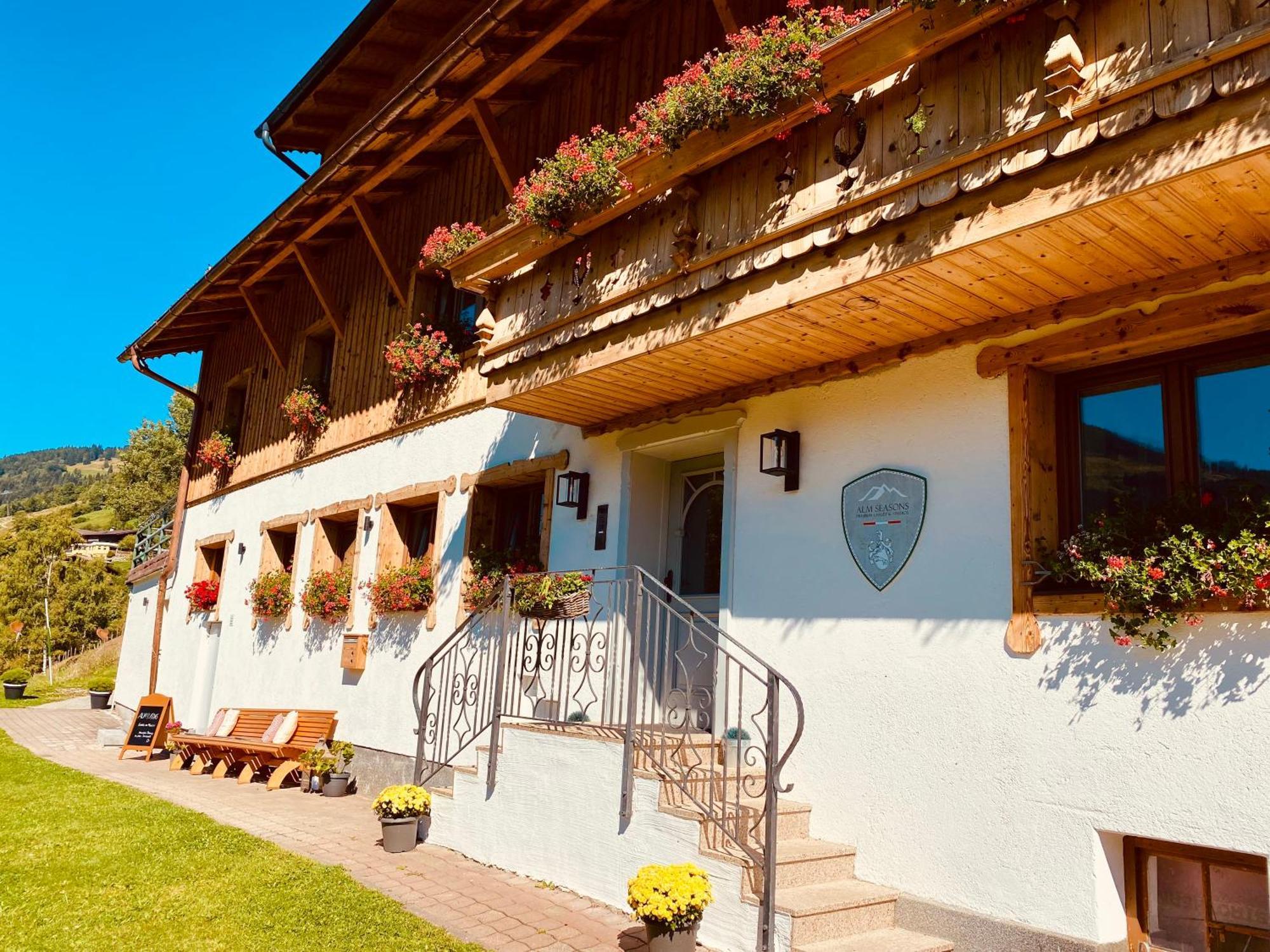 Alm Seasons Premium Chalet & Studios Saalbach-Hinterglemm Kültér fotó